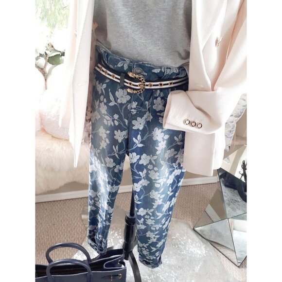 EUC Suko Jeans blue & white floral print faded denim jeans, 4 - Picture 3 of 9